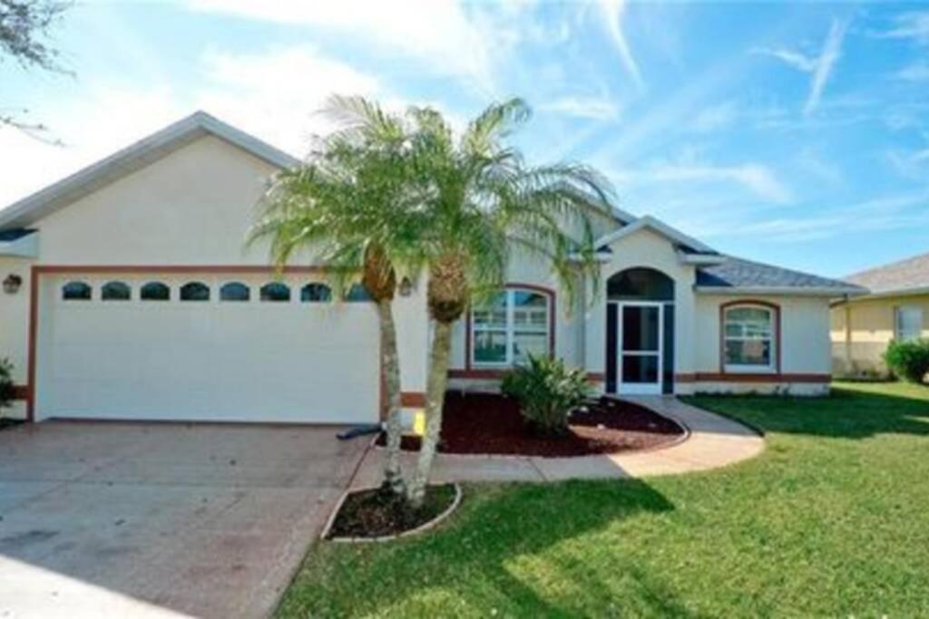 Craig House With Heated Pool On Small Lake Bradenton Extérieur photo