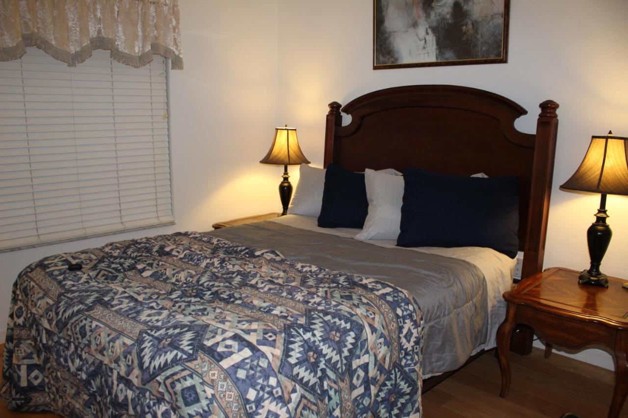 Craig House With Heated Pool On Small Lake Bradenton Extérieur photo